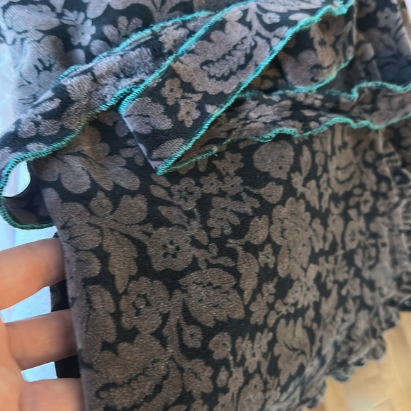 Matilda Jane Kids Robe with Pockets & Hood Size 4 - Velour Brown Floral - Picture 11 of 12